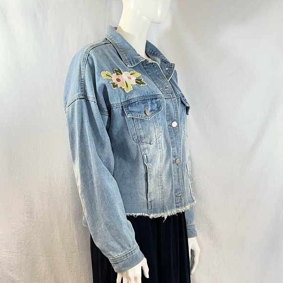 Cropped Denim Jacket With Floral Patches | Forever 21+ - Picture 5 of 7